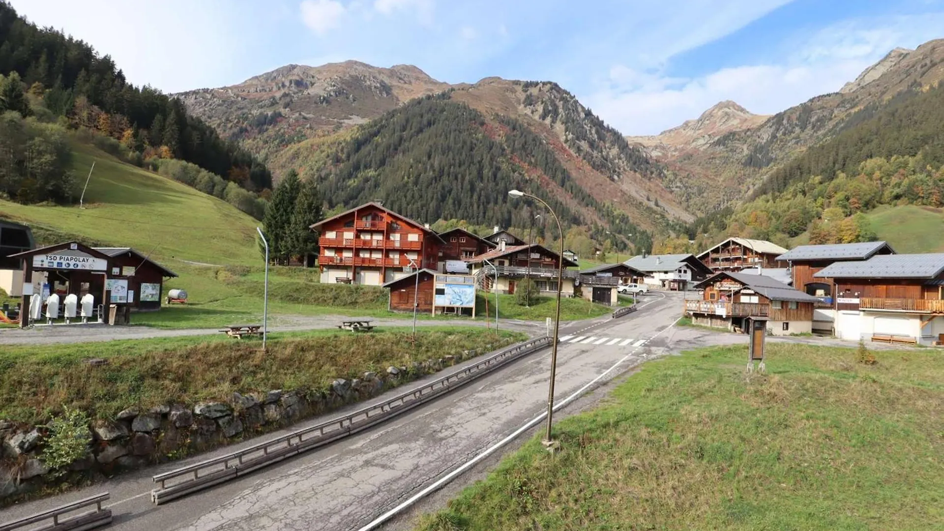 Duplex 6 Pers Pied Des Pistes, Wifi, Balcon, Classe 2 Etoiles, Areches-Beaufort - Fr-1-342-245 France